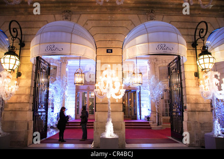 Francia, Parigi, il Ritz Hotel situato su Place Vendome Foto Stock