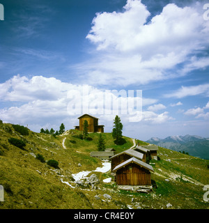 Il castello di Schachenschloss su Mt. Schachen, 1866m, Wettersteingebirge gamma, costruito da re Ludwig II di Baviera, Baviera superiore Foto Stock