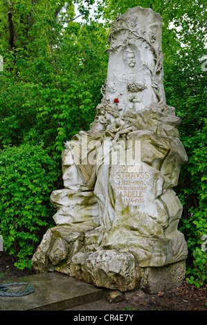 Tomba di Johann Strauss, Wiener Zentralfriedhof, Vienna il cimitero centrale, tomba onorario, Vienna, Austria, Europa Foto Stock