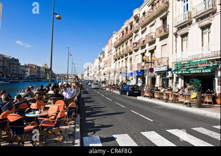 Francia, Herault, Sete, Quai Leopoldo Suquet, bar e terrazze lungo il Canal Royal (Canal Royal) Foto Stock