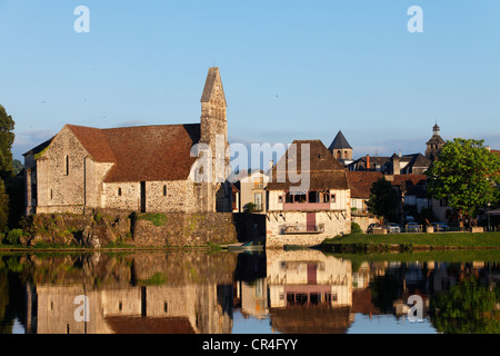 Beaulieu sur Dordogne, la valle della Dordogna, Correze, Limousin, Francia, Europa Foto Stock