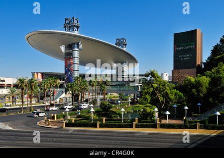 Vie lungo la striscia di Las Vegas, Nevada, Stati Uniti d'America, Nord America, PublicGround Foto Stock