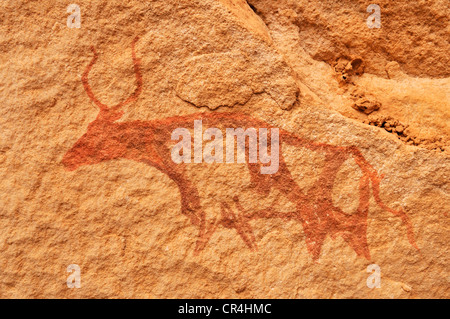 Dipinto di mucca, neolitico di arte rupestre del Tadrart, del Tassili n'Ajjer National Park, sito Patrimonio Mondiale dell'Unesco, Algeria, Sahara Foto Stock