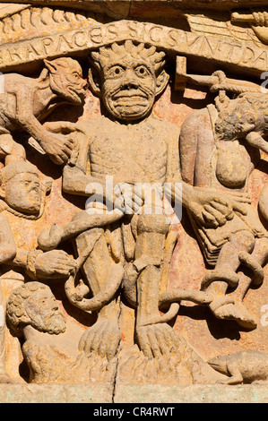 Francia, Aveyron, Conques, etichettati Les Plus Beaux Villages de France, un arresto su El Camino de Santiago, dettaglio di Sainte Foy Foto Stock