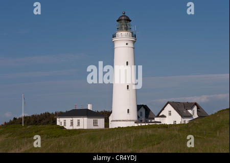 Faro con annessi e guardiano's cottage, Hirthals, Nord dello Jutland, Danimarca, Europa PublicGround Foto Stock