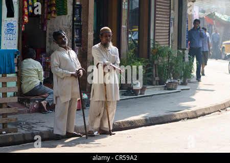 Mendicanti nelle strade di Calcutta, West Bengal, India, Asia Foto Stock