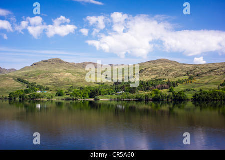 Loch Katrine litorale, il Trossachs, Scozia