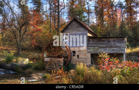 Laudermilk Gristmill nel nord-est della Georgia, Stati Uniti d'America. Foto Stock