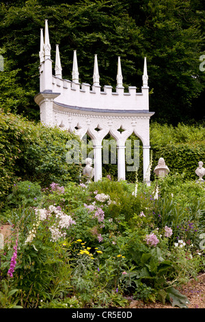 Painswick Rococo Garden Folly, Gloucestershire, Inghilterra, Regno Unito Foto Stock