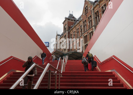 Entrata della metropolitana presso la Stazione Centrale di Amsterdam, Paesi Bassi. Foto Stock