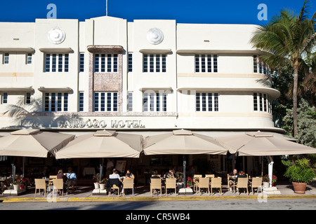 Stati Uniti, Florida, Miami Beach, South Beach Art Deco District, Ocean Drive, Cardozo hotel costruito nel 1939 dall'architetto Foto Stock