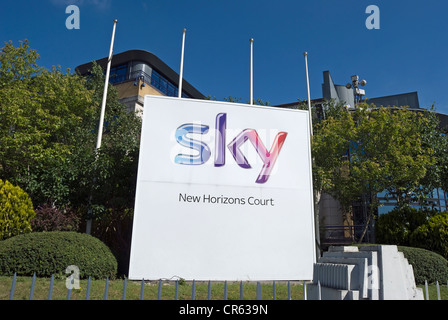 Nuovi orizzonti corte, nella foto quando ancora parte della sede di sky tv, Isleworth, a ovest di Londra - Inghilterra Foto Stock