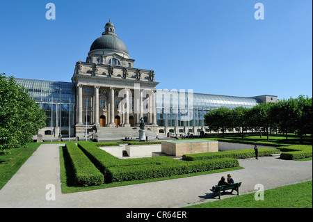 Bayerische Staatskanzlei bavarese, Cancelleria dello Stato, giardino Hofgarten, Monaco di Baviera, Germania, Europa Foto Stock