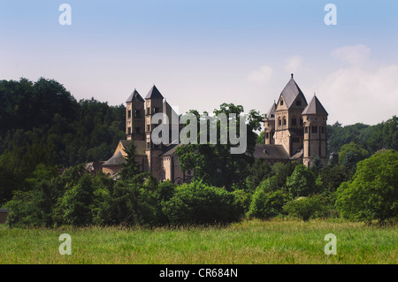 Kloster Maria Laach monastero, Abbazia di stile romanico, Renania-Palatinato, Germania, Europa PublicGround Foto Stock