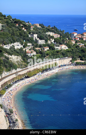 Vista superiore al di sopra di Villefranche sur mer spiagge Foto Stock