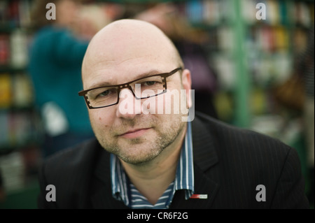 Andrew Feinstein, Sud Africa autore raffigurato all'Telegraph Hay Festival 2012, Hay-on-Wye, Powys, Wales, Regno Unito Foto Stock