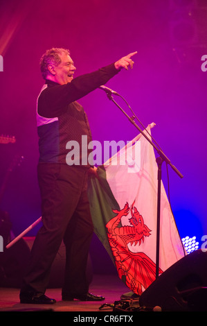 Max Boyce Welsh intrattenitore di eseguire sul palco del Telegraph Hay Festival 2012, Hay-on-Wye, Powys, Wales, Regno Unito Foto Stock