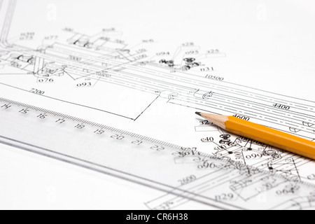 Matita e un righello è stampato sul disegno Foto Stock