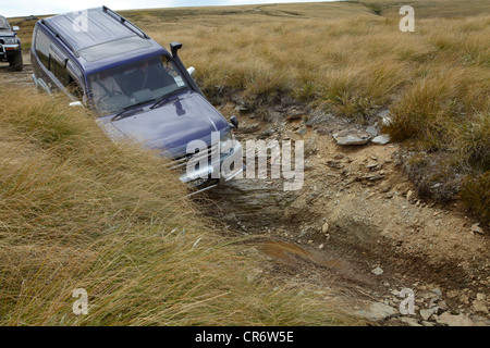 4WD sulla boccola Waikaia Traccia, Vecchio Uomo gamma, Southland, Isola del Sud, Nuova Zelanda Foto Stock