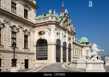 Viale di ingresso al Belvedere superiore, costruito 1721-1723, Prinz-Eugen-Strasse 27, Vienna, Austria, Europa Foto Stock