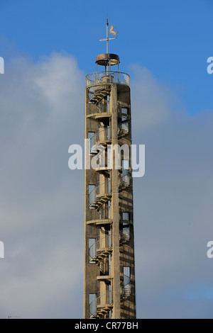 Francia, Manche, Cotentin, Saint Lo, il Belfry, calcestruzzo scala a place Charles de Gaulle Foto Stock