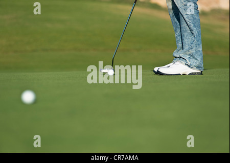 Cipro, persona giocando a golf sul campo da golf Foto Stock