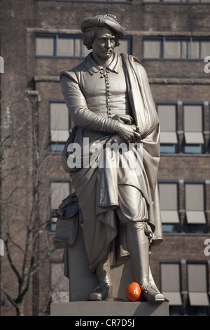 Rembrandt, Harmensz van Rijn, 15.7.1606 - 4.10.1669, artista olandese (pittore), intera lunghezza, statua, Rembrandt Plein, Amsterdam, Foto Stock