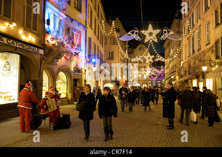 Francia, Bas Rhin, Strasburgo, elencato come patrimonio mondiale dall UNESCO, Rue Merciere Noel Foto Stock