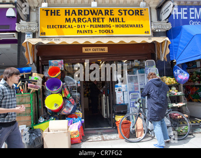 Negozio di ferramenta in Gloucester Road, Kensington, Londra Foto Stock