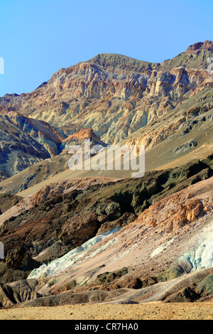 Le pietre colorate da minerali a la tavolozza degli artisti nella luce della sera, il Parco Nazionale della Valle della Morte, CALIFORNIA, STATI UNITI D'AMERICA Foto Stock