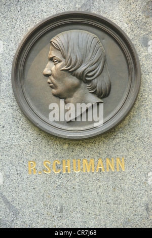 Schumann, Robert, 8.6.1810 - 29.7.1856, musicista tedesco (compositore), ritratto, rilievo, monumento Schumann, Lipsia, Sassonia, Germania, Foto Stock