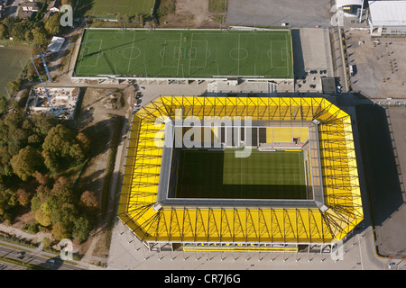 Vista aerea, Nuova Tivoli Stadium Alemannia Aachen soccer stadium, costruito nel 2009, Aachen, Renania settentrionale-Vestfalia, Germania, Europa Foto Stock
