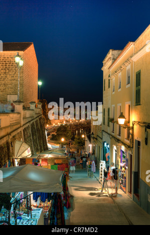 Isole Baleari Spagna, Menorca, Ciutadella, storico Porto Vecchio e il centro della città vecchia Foto Stock