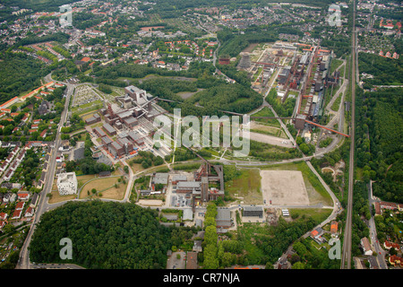 Vista aerea, Zeche Zollverein X, colliery, Sito Patrimonio Mondiale dell'UNESCO, Essen, la zona della Ruhr, Renania settentrionale-Vestfalia, Germania, Europa Foto Stock