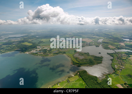 Vista aerea, nuvole sopra il Mueritz, Kleine Mueritz bay, Meclemburgo Lake District, Rechlin, Ludorf, Mueritz county Foto Stock