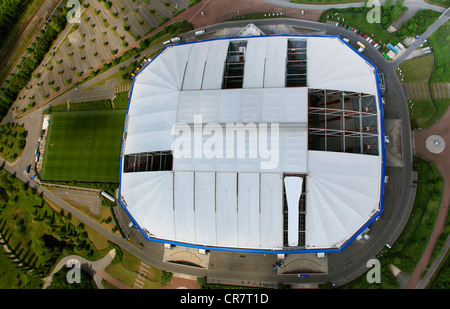 Vista aerea, Veltins-Arena football Stadium, tetto dell'Arena AufSchalke stadium essendo riparato, strappato tetto in tela Foto Stock