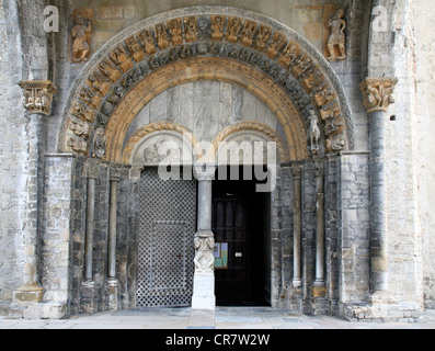 Francia, Pirenei Atlantiques, Oleron Ste Marie, il portale, St Marie chiesa, fermata sulla via di San Giacomo, patrimonio mondiale dell UNESCO Foto Stock