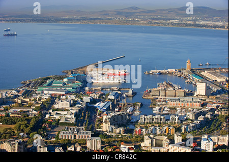 Sud Africa, Western Cape, Cape Town, il porto e il Victoria and Alfred Waterfront Marina Foto Stock