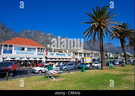 Sud Africa, Western Cape, Cape Peninsula, spiaggia di Camps Bay Foto Stock
