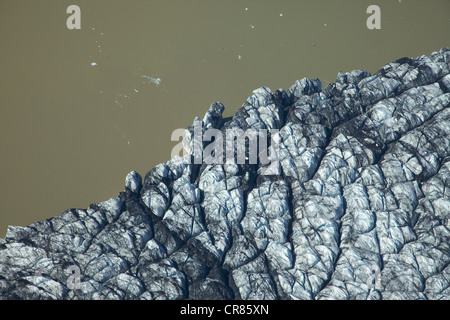 Vista aerea, lago glaciale con partorito il ghiaccio dal ghiacciaio vatnajoekull, Islanda, europa Foto Stock