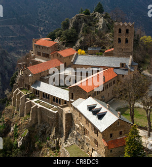 Francia, Pirenei orientali, Abbazia di Saint Martin du Canigou Foto Stock