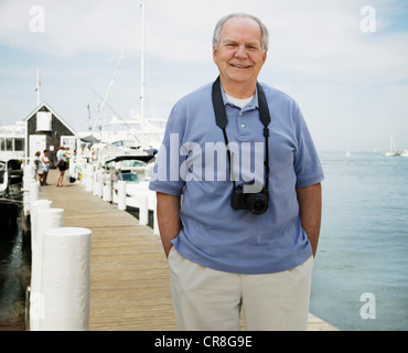 Ritratto di uomo anziano in vacanza Foto Stock