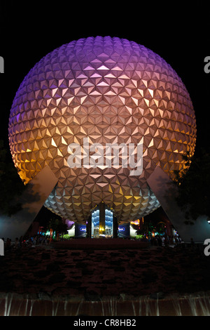 L'Epcot sfera di notte a Disney World, a Orlando Foto Stock