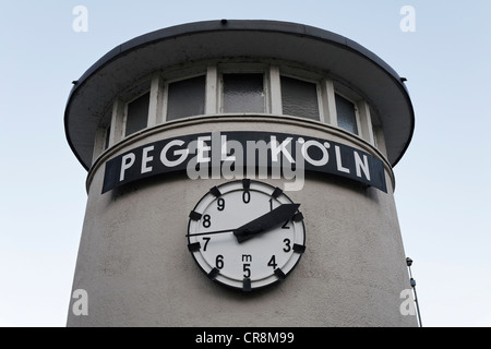 Livello di Colonia, orologio con indicatore del livello dell'acqua, della Renania settentrionale-Vestfalia, Germania, Europa Foto Stock