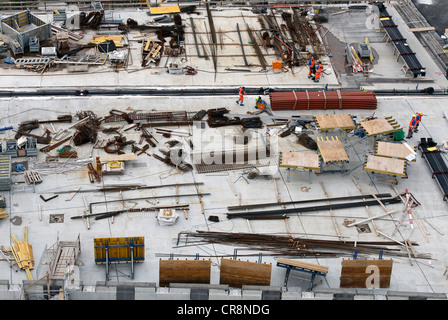 Materiali di costruzione su un sito in costruzione, vista dall 'Bahnorama' su Suedtiroler Platz, la nuova stazione centrale di Vienna Foto Stock