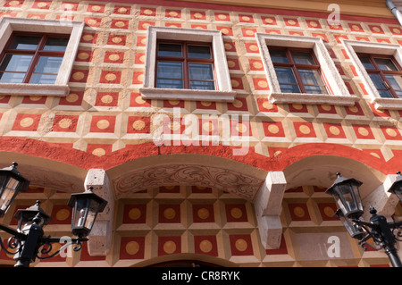 Edificio decorato nel quartiere del Castello di Budapest Ungheria Foto Stock