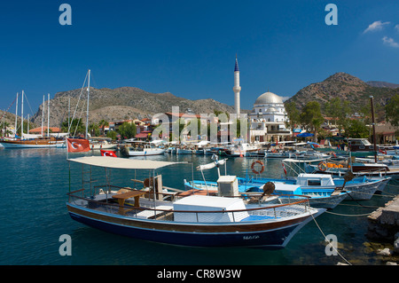 Porto di pesca di Bozburun vicino a Marmaris, Costa Turca dell'Egeo, Turchia Foto Stock