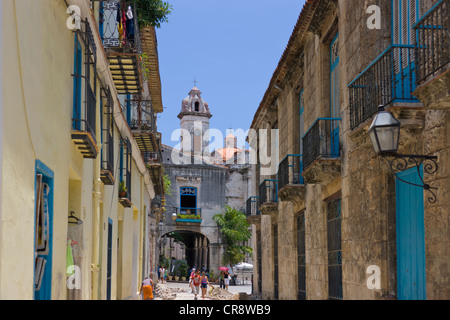 Cattedrale de L Avana nel centro storico, patrimonio mondiale dell UNESCO, Cuba Foto Stock