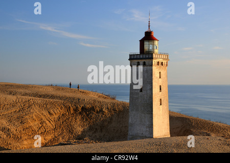 Vecchio faro su Rubjerg Knude, una duna errante in Danimarca, Europa Foto Stock