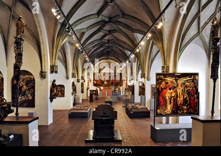 Hall del borgo medievale di arte religiosa, Museo Nazionale Bavarese, Prinzregentenstrasse 3, Monaco di Baviera, Germania, Europa Foto Stock